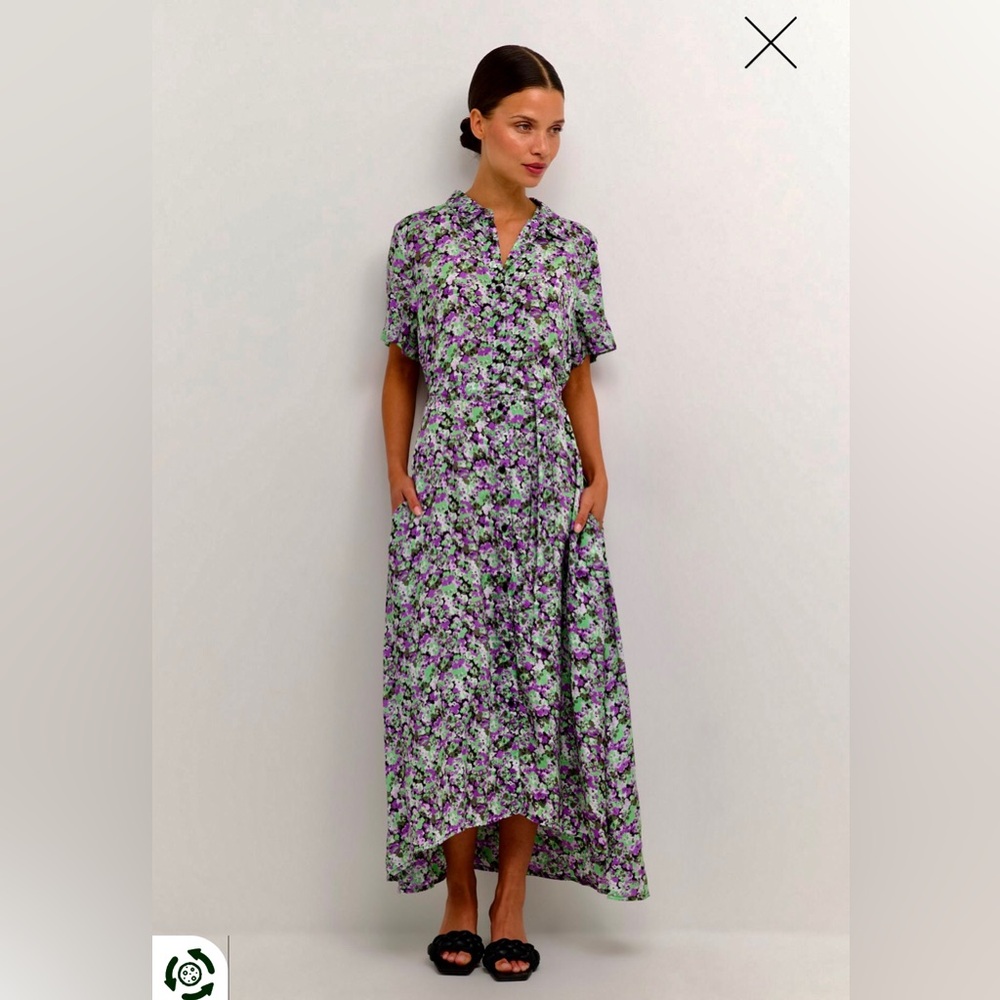 Floral V-Neck Midi Dress in Lavender Green
